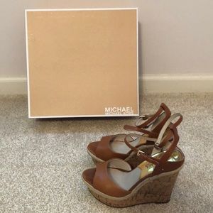 MICHAEL Michael Kors Platform Sandals. Sz 6. New!